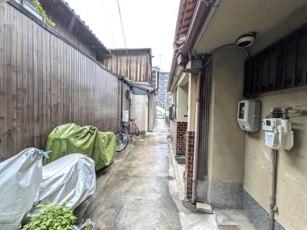京都市下京区中堂寺壬生川町の貸家