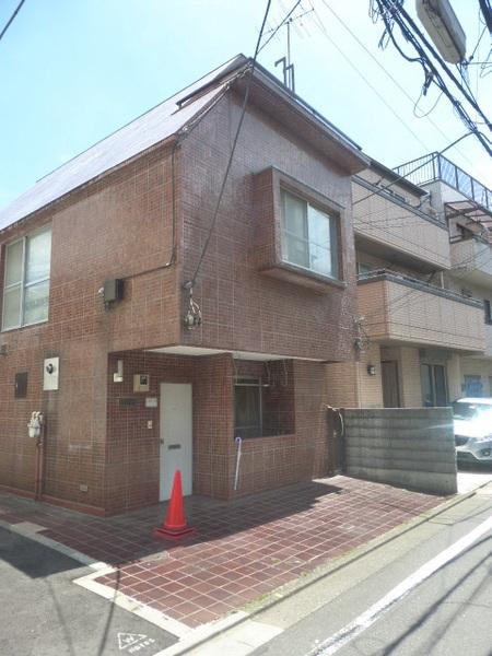 モナークハウス