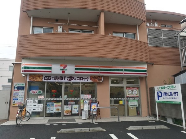 リベルタ高津(セブンイレブン川崎高津諏訪店)