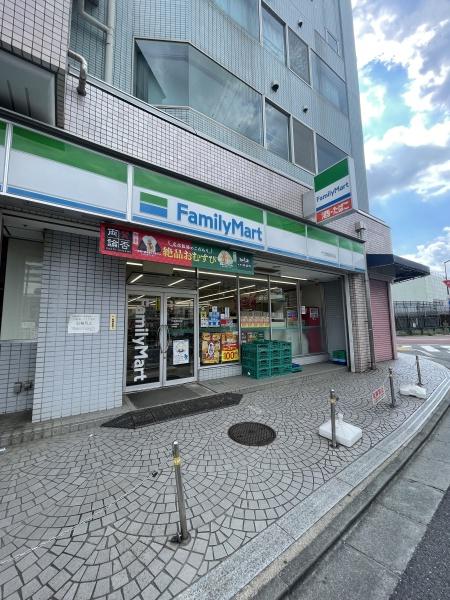 コーポ山崎(ファミリーマート代田橋駅前支店)