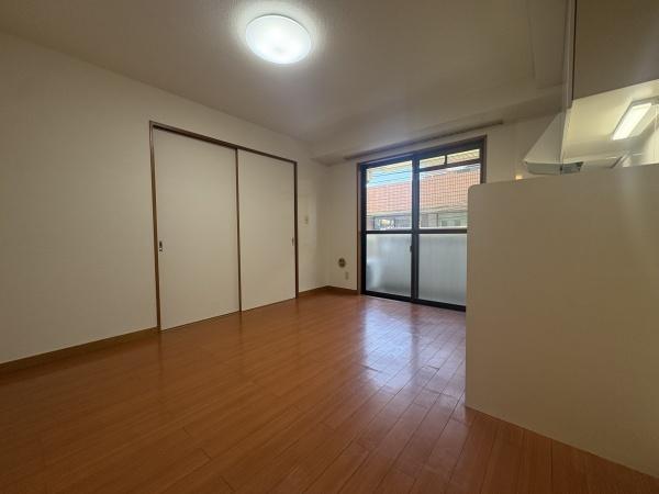 いしおかビル中央201