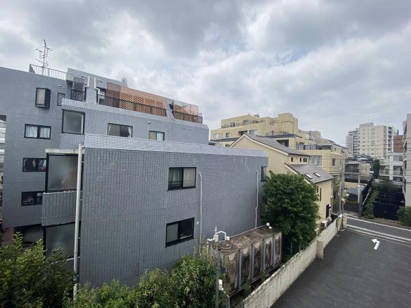 ベレーザ学芸大