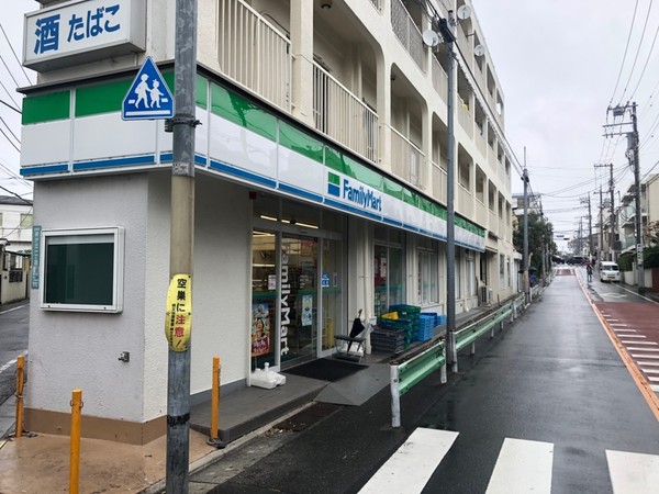 世田谷区奥沢２丁目のハイツ(ファミリーマート緑が丘一丁目店)