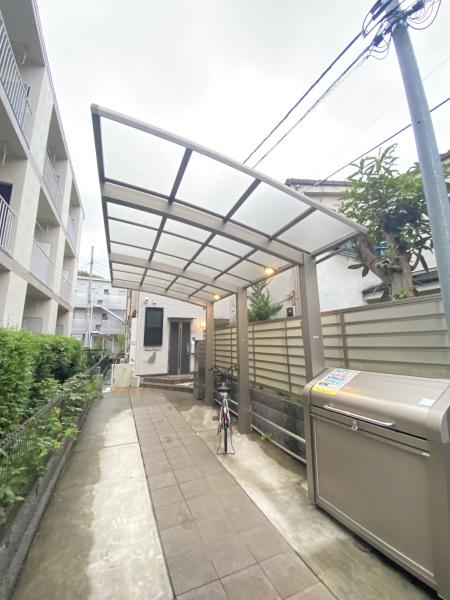シャイニング駒沢
