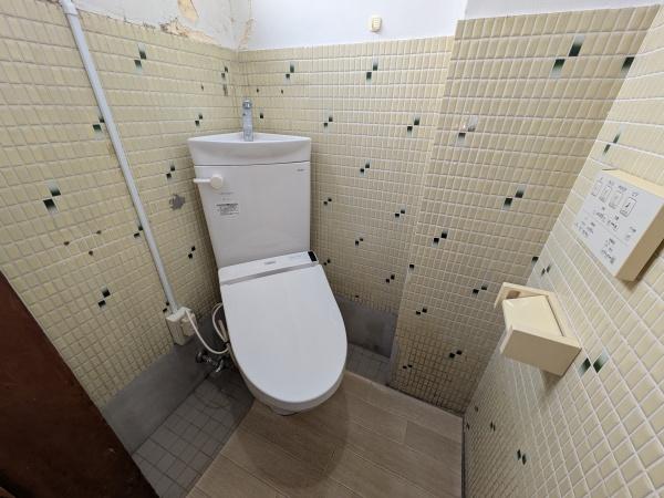 元町住居付貸店舗(トイレ)