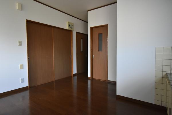 フカサワアパートメント