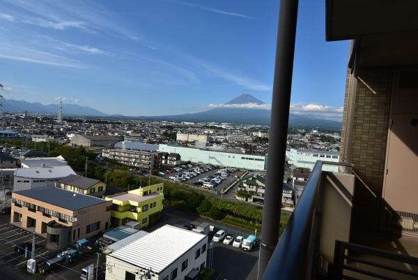 富士市日乃出町のマンション