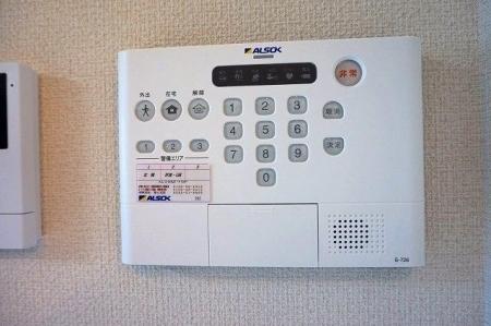 エムズ　ウーノ