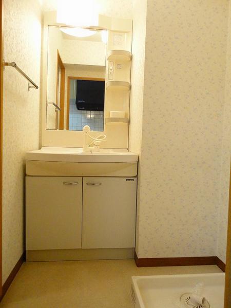 フローラ若松