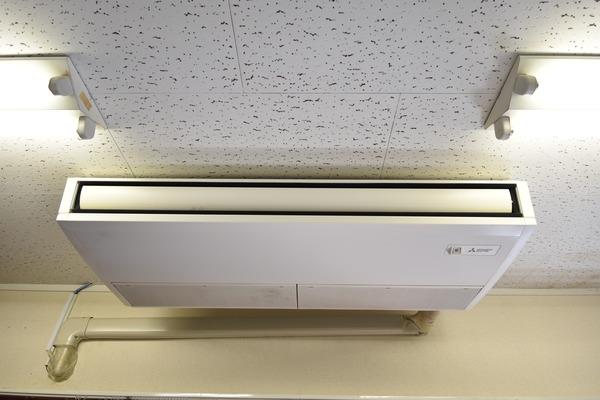 丸文ビル　2F事務所（南側）