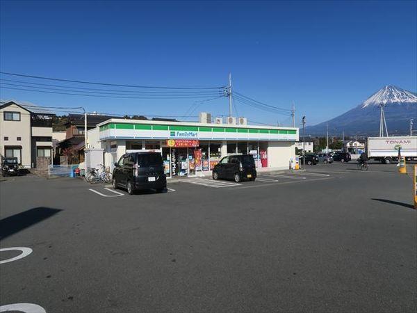 ジュネス21(ファミリーマート富士岩松店)
