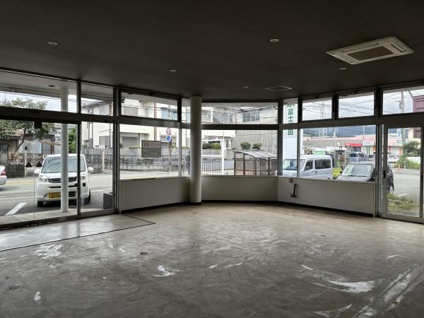 原田貸店舗（原田駅西側）