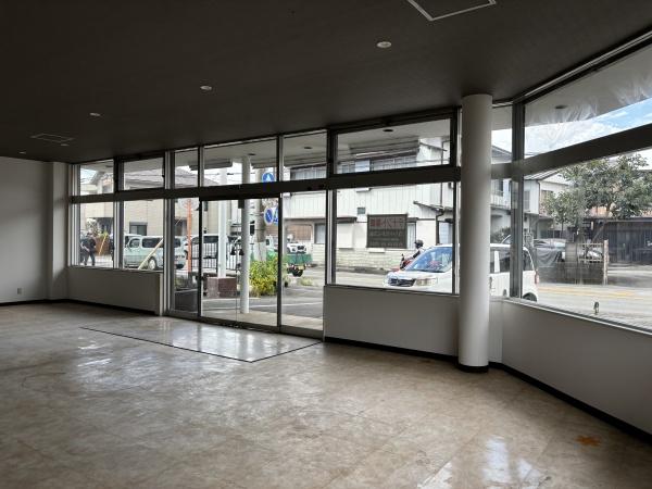 原田貸店舗（原田駅西側）