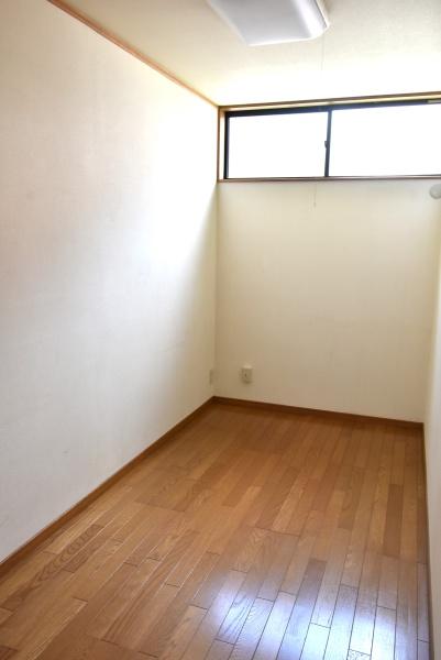 吉原一丁目貸戸建(洋室)