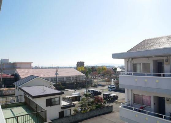 高嶺ツインビルA棟