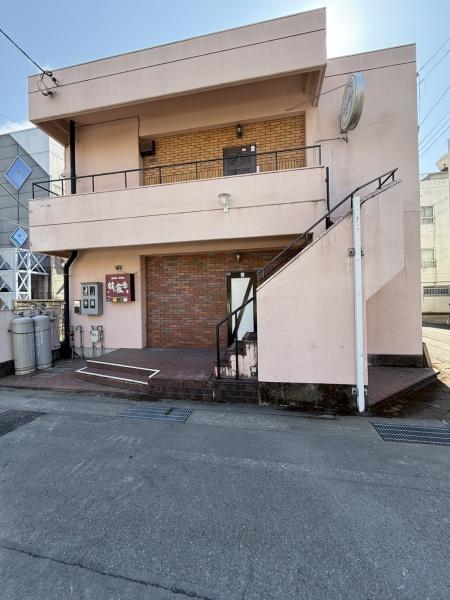 中央町2丁目貸店舗1階
