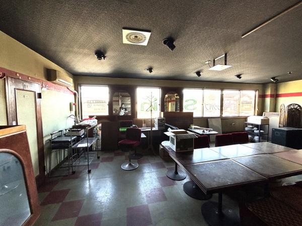 黒田飯田店舗2階