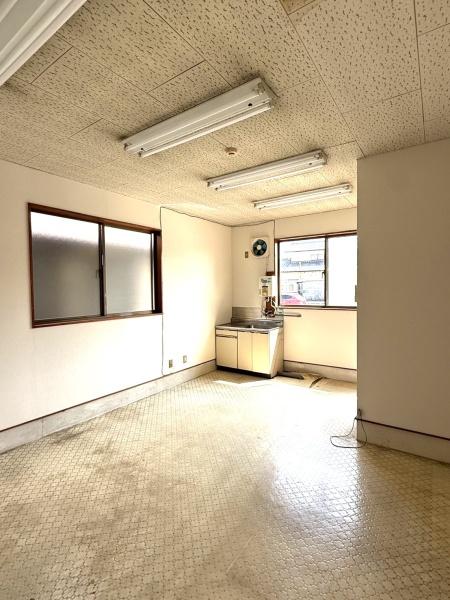御幸町貸事務所