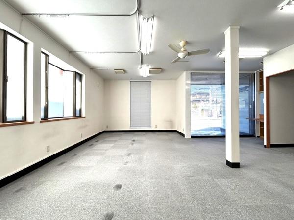 石坂425-6店舗