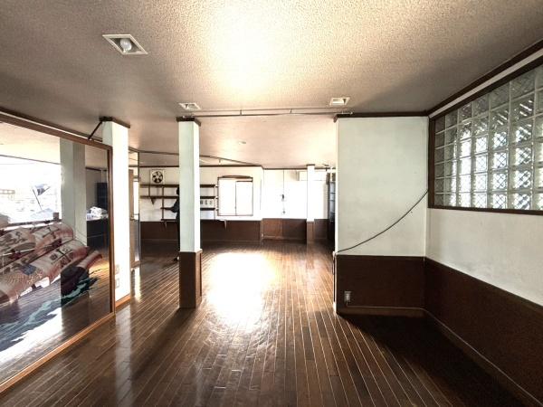 石坂425-6店舗