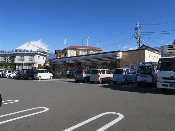 今泉平屋戸建(セブンイレブン富士市広見新町店)