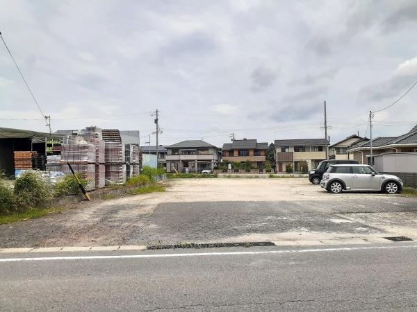 高浜市向山町１丁目　貸地　【駐車場・資材置き場】