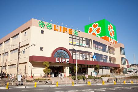 イーストヒルズ(ライフ鶴見店)