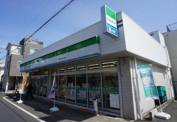 ペイサージュC(ファミリーマート 希望ヶ丘店)