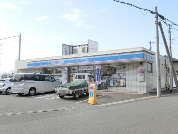 ヴィラムート弐番館(ローソン千葉桜木一丁目店)