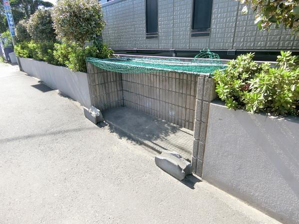 ＩＳ若葉Ｂ