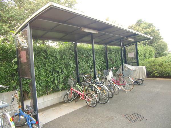 ＩＳ若葉Ｂ