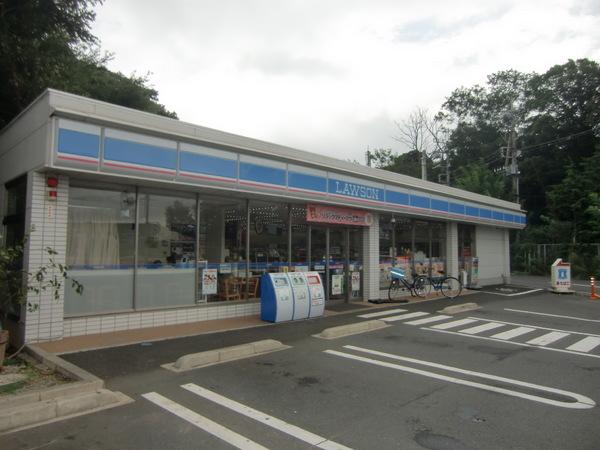 ラフィネＣ(ローソン千葉東寺山町店)