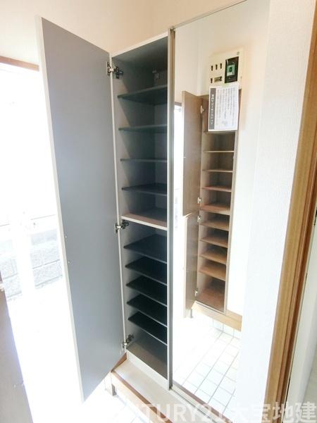 パールパレス(玄関)