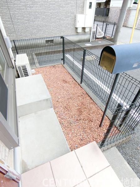 RHB御成台D棟(庭)