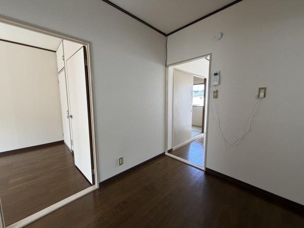 枚方市三栗２丁目のマンション