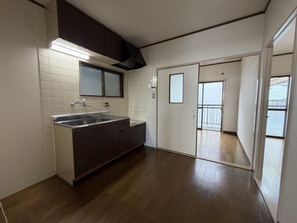 枚方市三栗２丁目のマンション