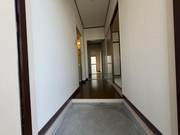 枚方市三栗２丁目のマンション