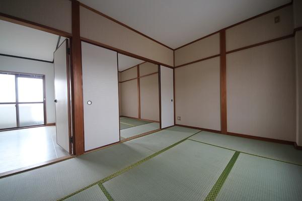 メイクス・久保　301号
