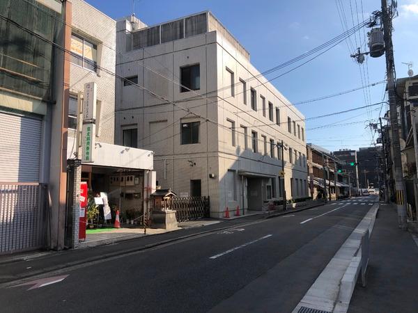 京都市下京区間之町通下珠数屋町上る榎木町の事務所