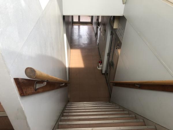 宇治市莵道西隼上りの事務所