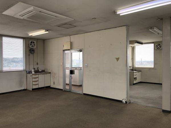宇治市莵道西隼上りの事務所