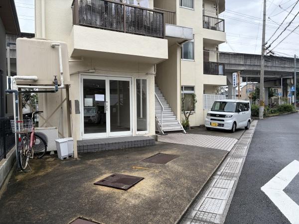 宇治市大久保町上ノ山の事務所