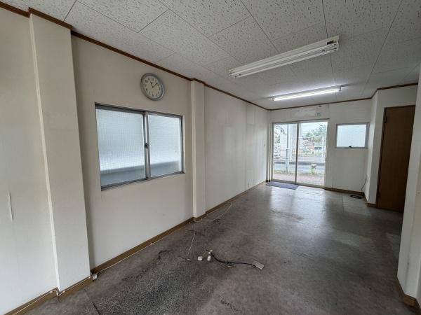 宇治市大久保町上ノ山の事務所