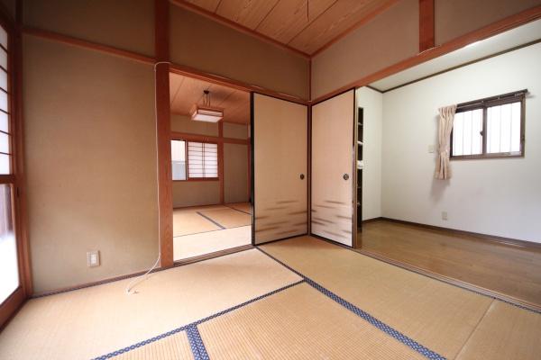 小倉町寺内貸家