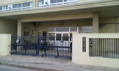 宇治市伊勢田町中ノ田の貸家(宇治市立伊勢田小学校)