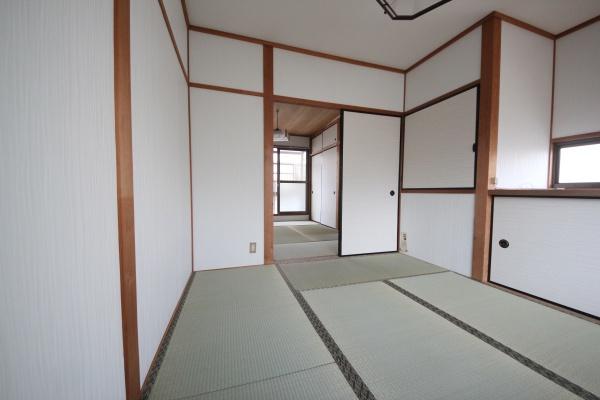 小倉町南堀池　事務所