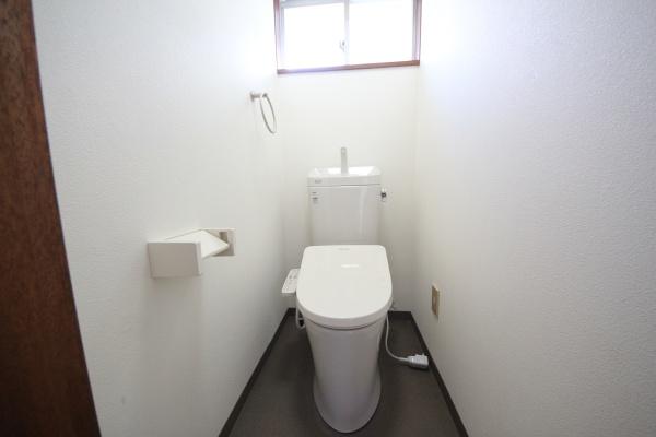 小倉町南堀池　事務所