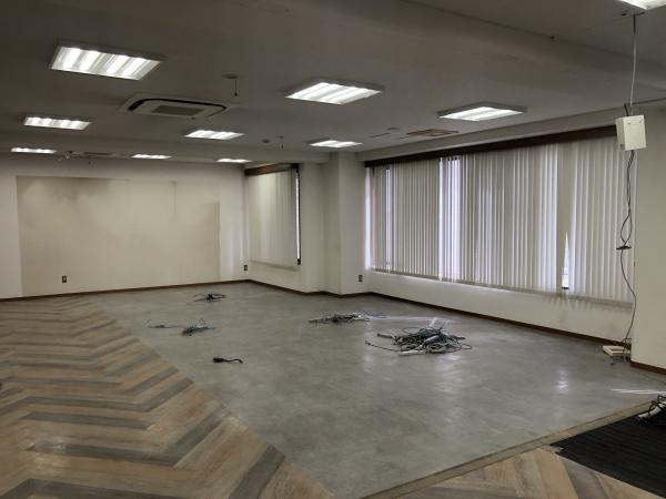 扇ビル1F