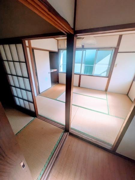 横浜市西区東ケ丘のテラスハウス