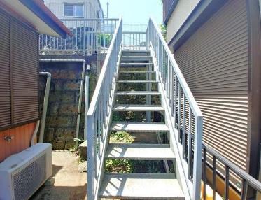 横浜市神奈川区三ツ沢下町のアパート
